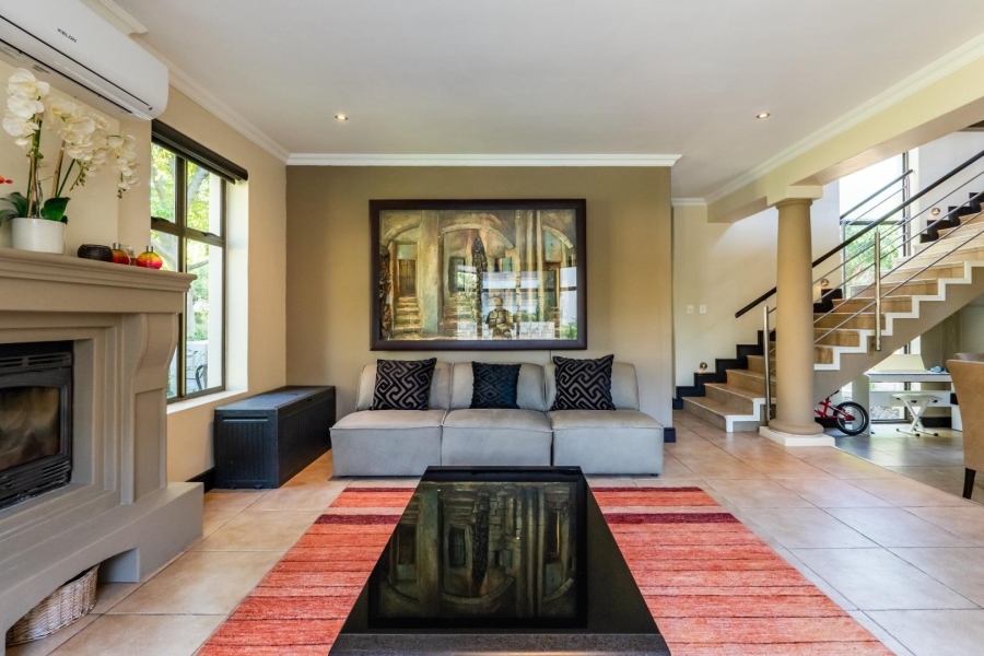 To Let 4 Bedroom Property for Rent in Boschenmeer Golf Country Estate Western Cape